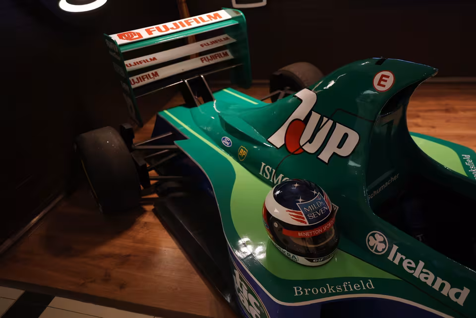 Close-up of the Jordan 191 and its 7UP livery