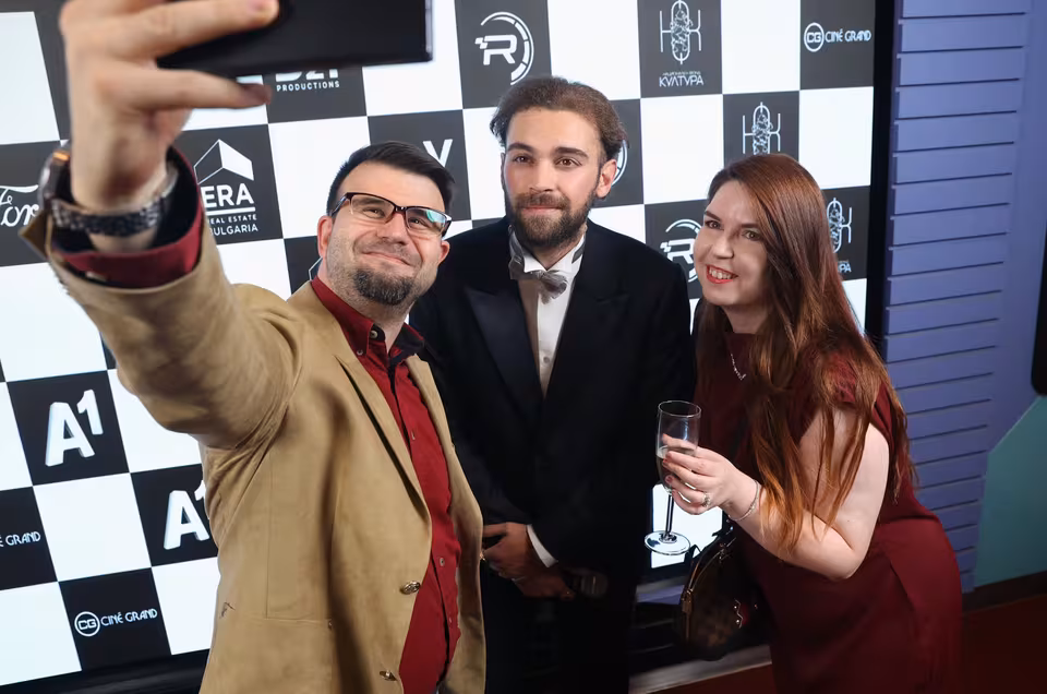 Guests at the sponsor board, The Kaiser gala premiere