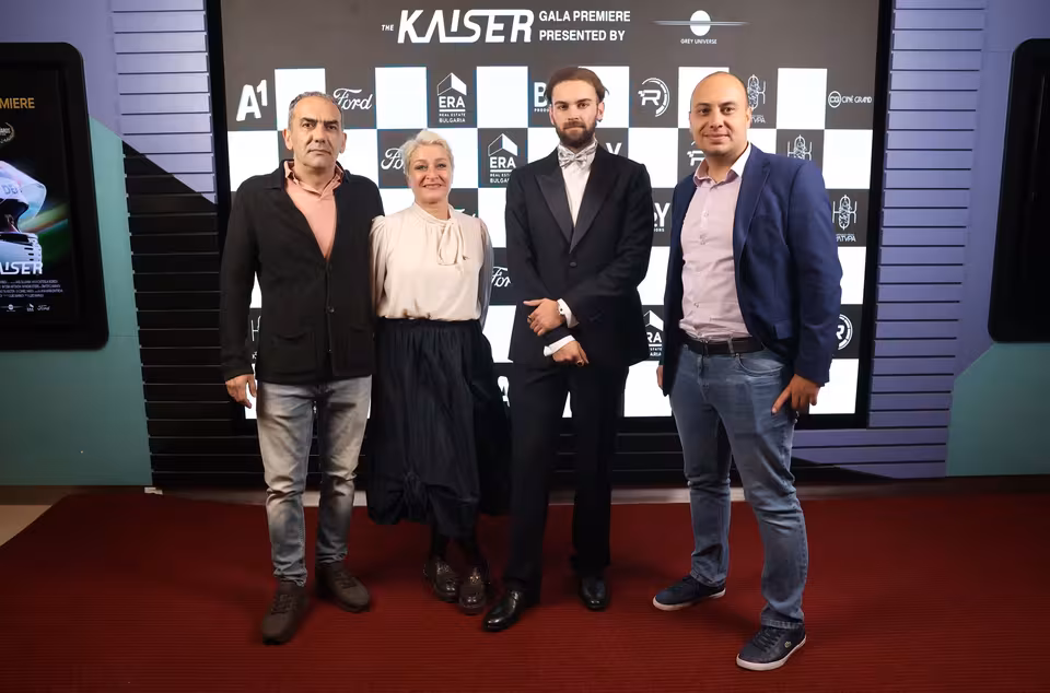 Guests at the sponsor board, The Kaiser gala premiere