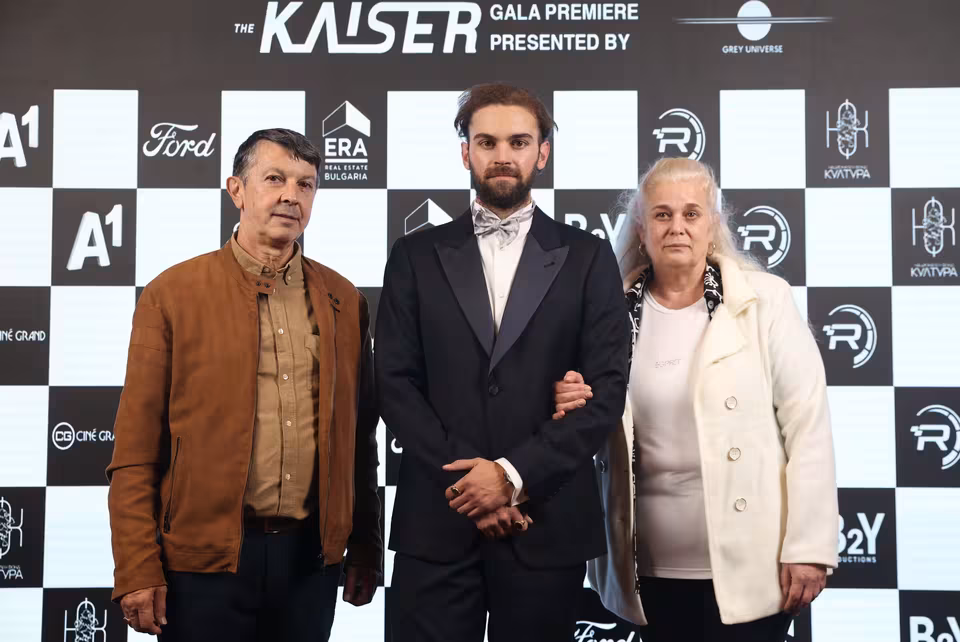 Guests at the sponsor board, The Kaiser gala premiere