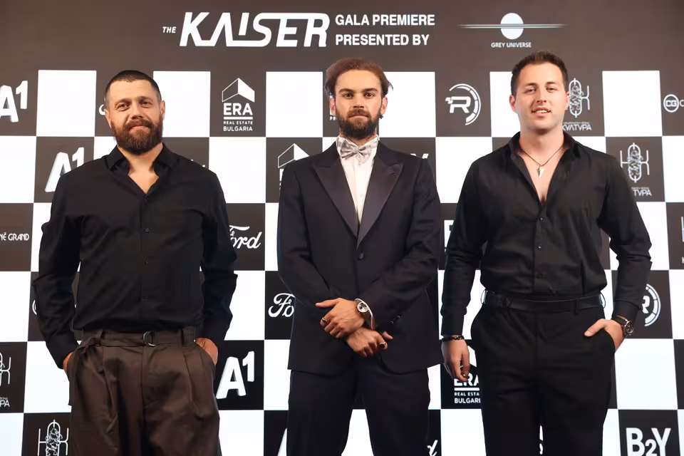 Guests at the sponsor board, The Kaiser gala premiere