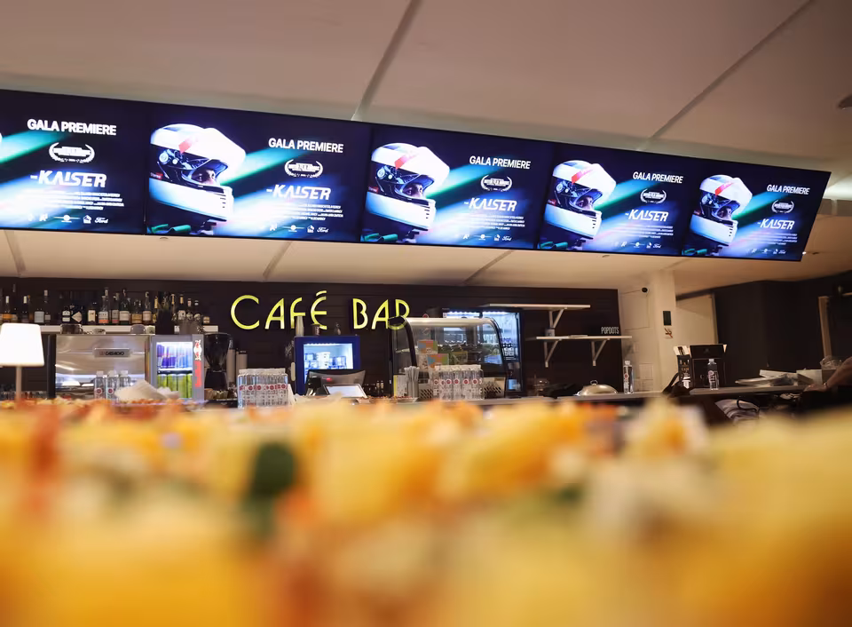 The café bar with the gala premiere screens